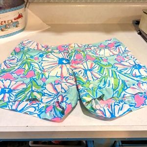 Lily Pulitzer Callahan shorts size 4
